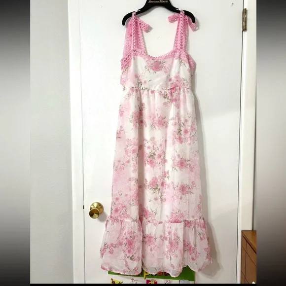 Floral Pink maternity Maxi Dress - Picture 2 of 7